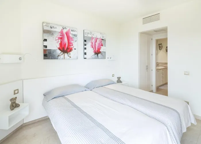 Bahia - Adjona 2,3 Penthouse Sea View & Jacuzzi 2b 펜션 *