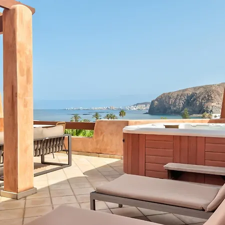 度假居 Bahia - Adjona 2,3 Penthouse Sea View & Jacuzzi 2b 滨海帕尔姆